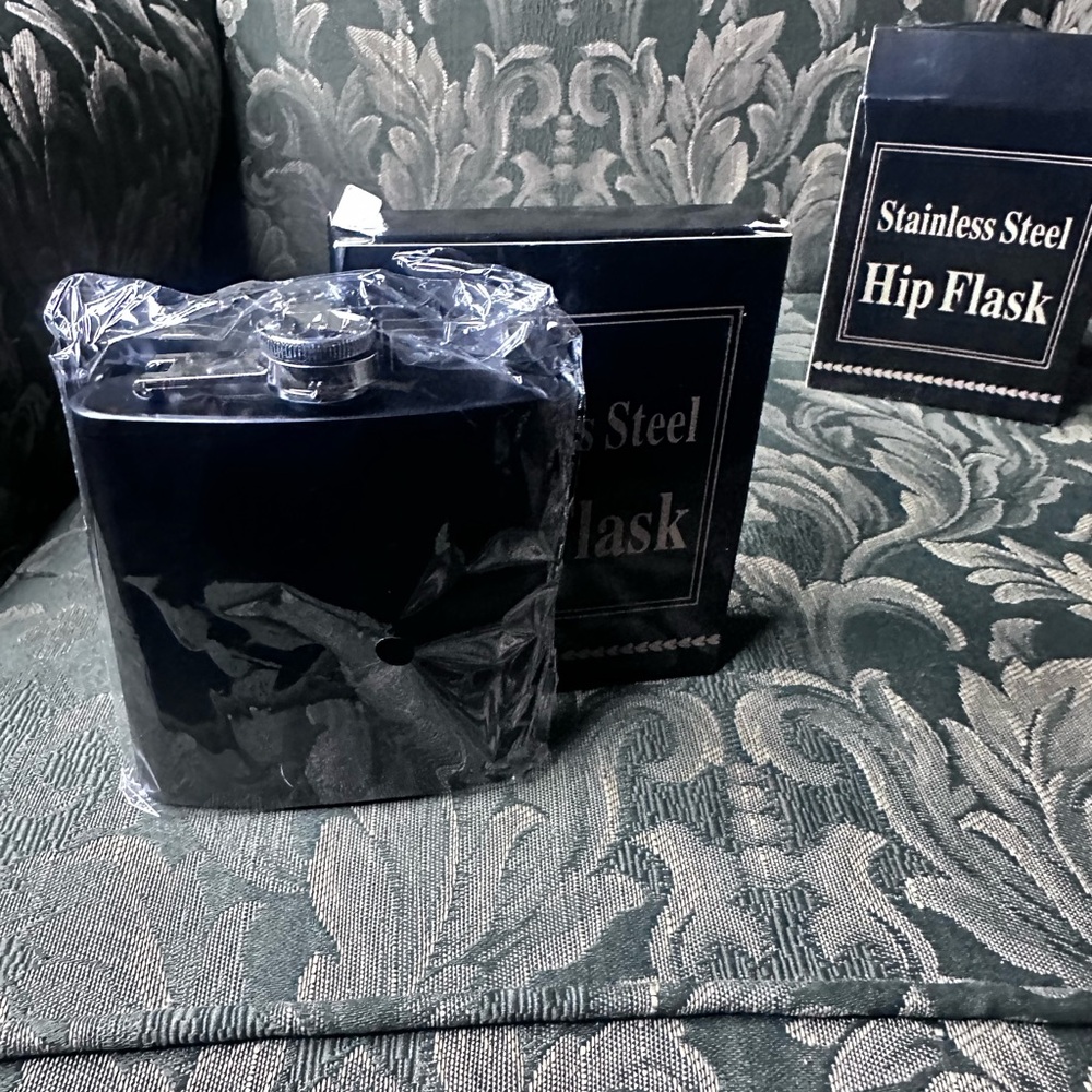 Stainless Steel 8oz Hip Flask